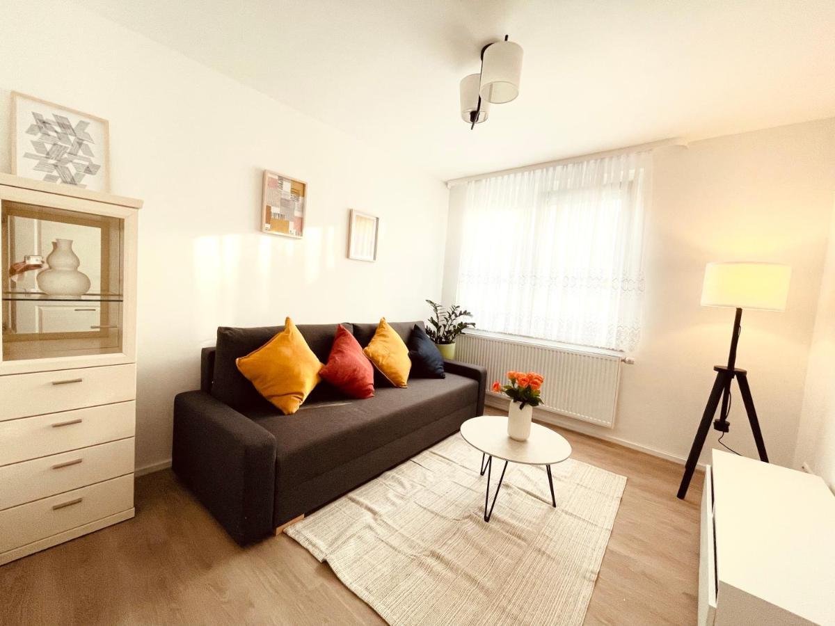Frisch Renoviertes Und Charmantes Apartment Stuttgart Eksteriør billede